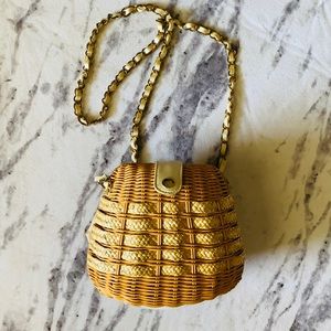 🤎2/$20 woven beach bag w/ ribbon + chain strap